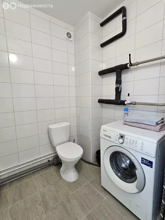 Квартира-студия: Екатеринбург, Рощинская улица, 28 (26.9 м) - Фото 2