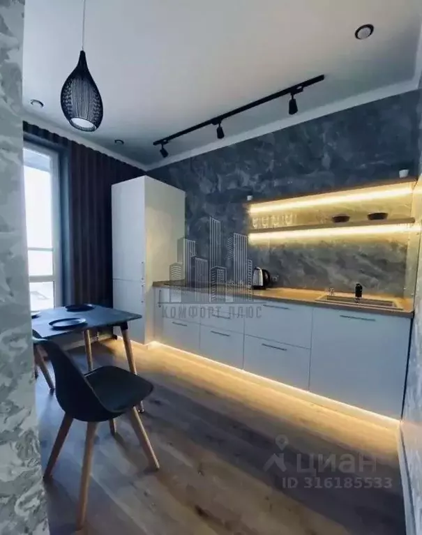 1-к кв. Татарстан, Казань Комсомольская ул., 2 (35.0 м) - Фото 0