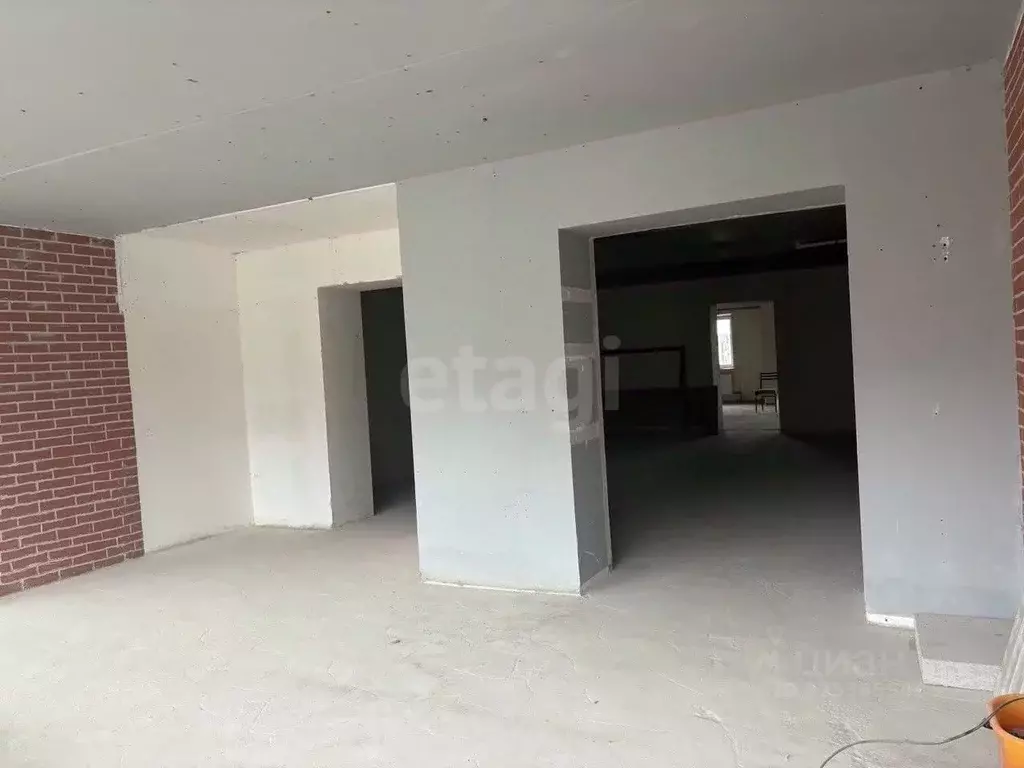 Помещение свободного назначения в Удмуртия, Сарапул ул. Гончарова, 48 ... - Фото 2