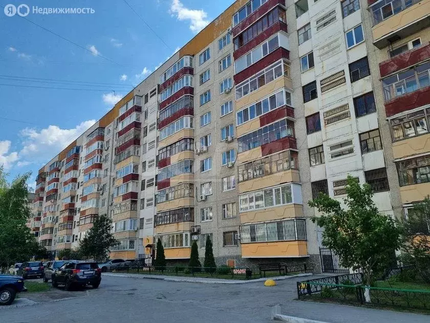 3-комнатная квартира: Тюмень, улица Монтажников, 19 (90.5 м) - Фото 0