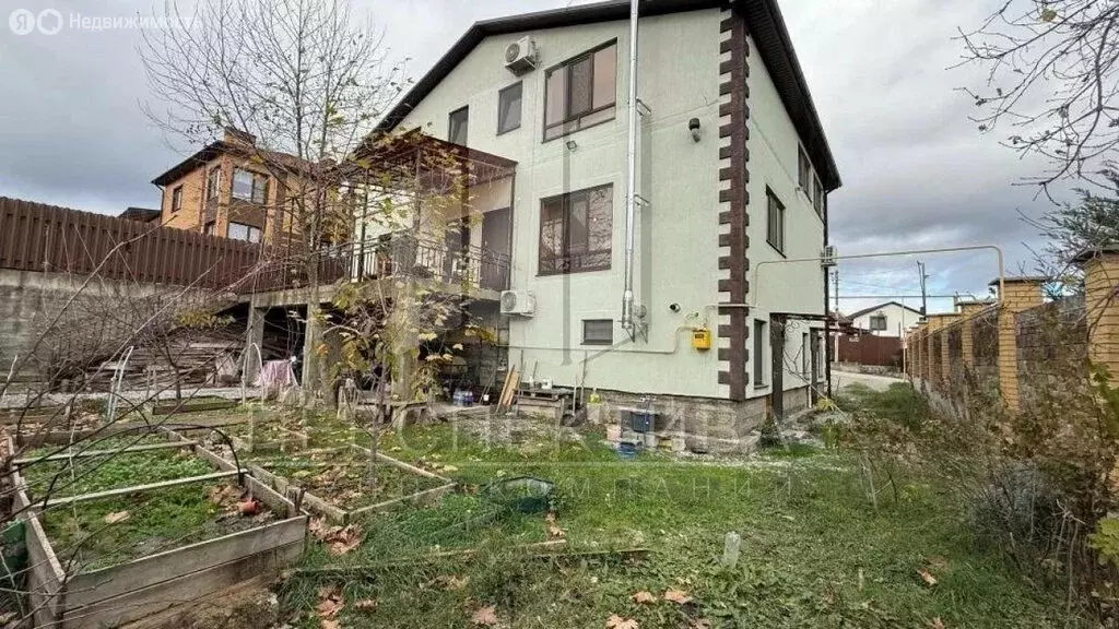 Дом в территория Цемдолина, Ежевичная улица, 32 (325 м) - Фото 1