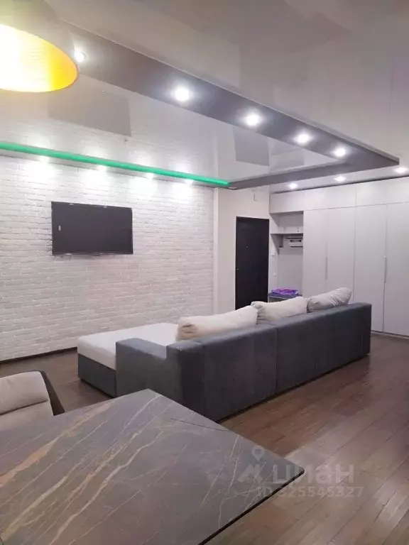 2-к кв. Ульяновская область, Димитровград ул. Славского, 18Б (57.6 м) - Фото 2