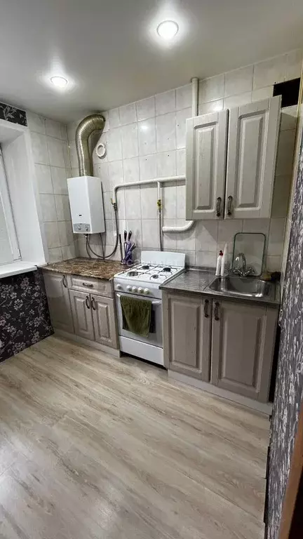 2-к. квартира, 42,7 м, 1/5 эт. - Фото 0