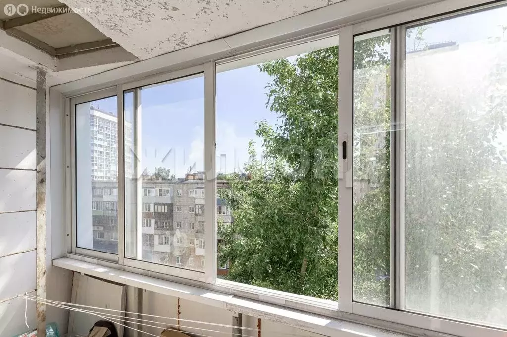 1-комнатная квартира: Барнаул, улица Беляева, 21 (33.1 м) - Фото 0