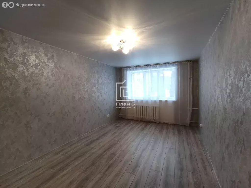 1к в 9-комнатной квартире (16.9 м) - Фото 2