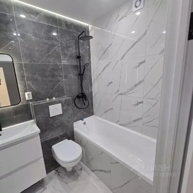 2-к кв. Пензенская область, Пенза ул. 65-летия Победы, 32 (36.7 м) - Фото 2