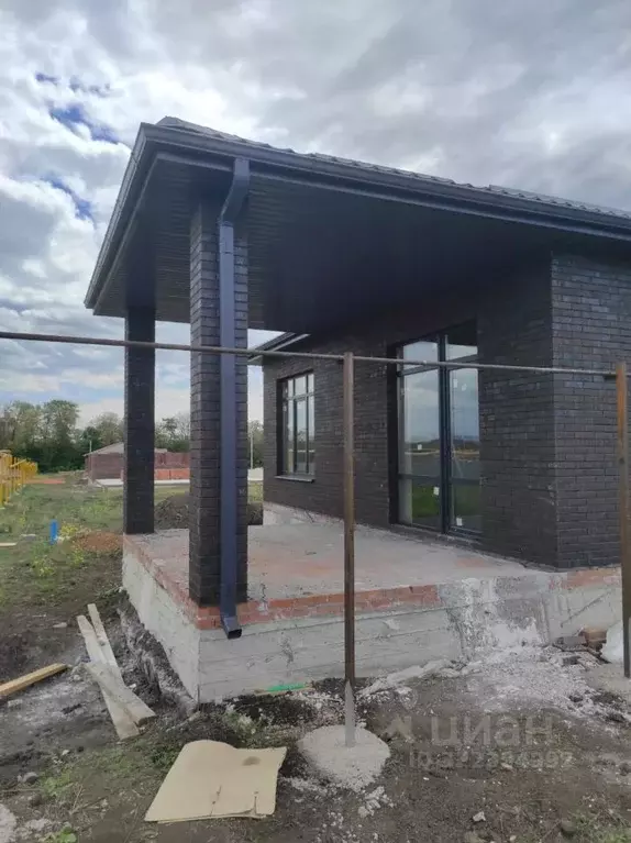 Дом в Ростовская область, Мясниковский район, с. Чалтырь ул. Тащияна, ... - Фото 1