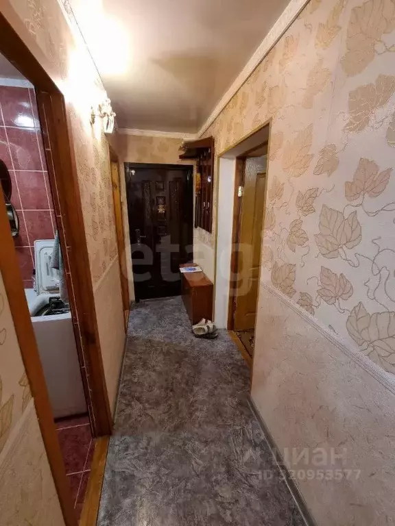 2-к кв. Крым, Евпатория городской округ, Заозерное пгт ул. Аллея ... - Фото 1