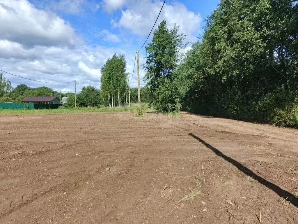 Участок в Ленинградская область, Киришский район, Будогощь пгт ул. ... - Фото 1