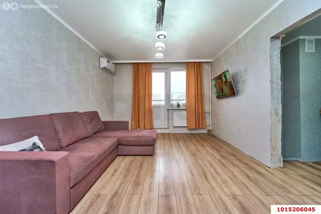 2-комнатная квартира: Краснодар, улица Западный Обход, 39/1к7 (75 м) - Фото 2