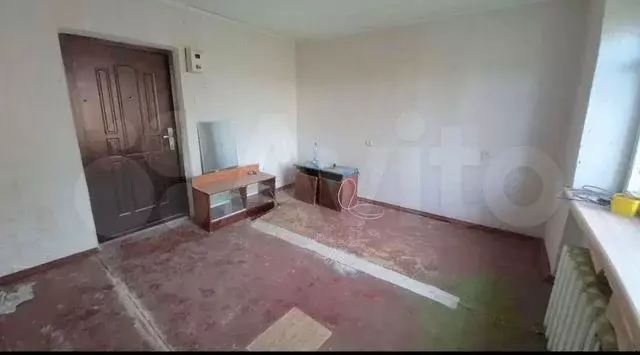 Комната 13 м в 1-к., 1/4 эт. - Фото 0