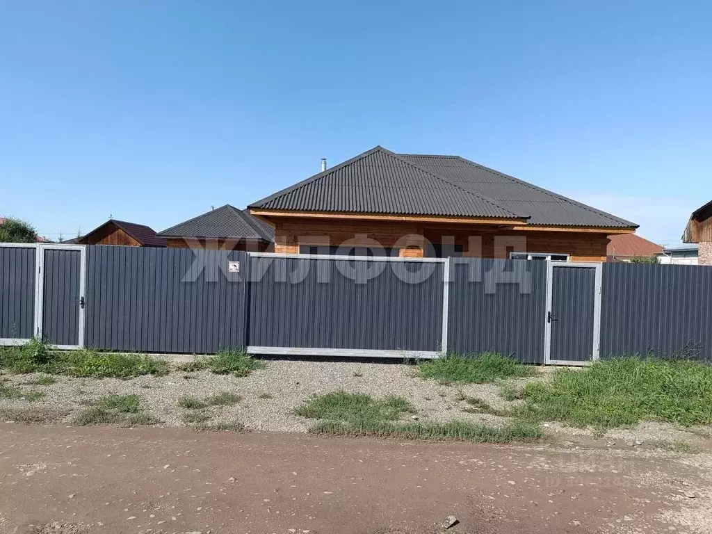 Дом в Хакасия, Усть-Абаканский район, с. Калинино ул. Радужная (106 м) - Фото 1