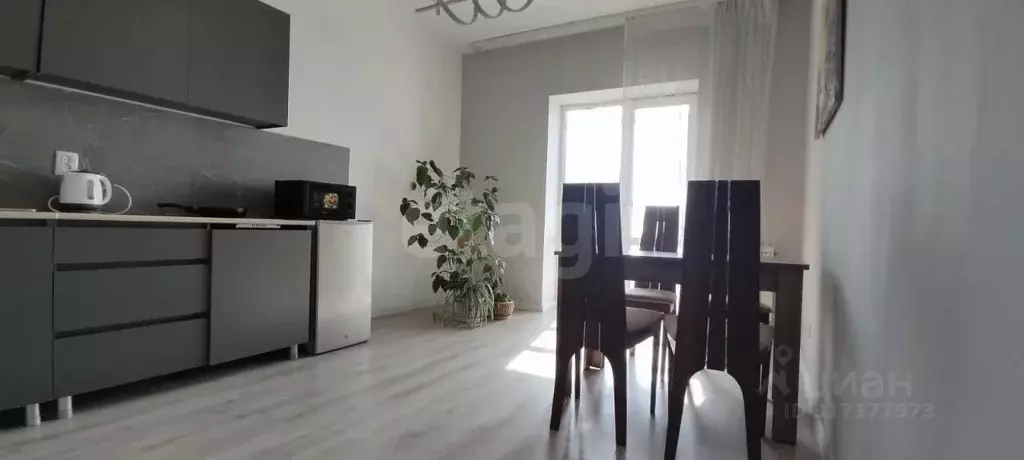 1-к кв. Амурская область, Благовещенск ул. Фрунзе, 91 (61.0 м) - Фото 1