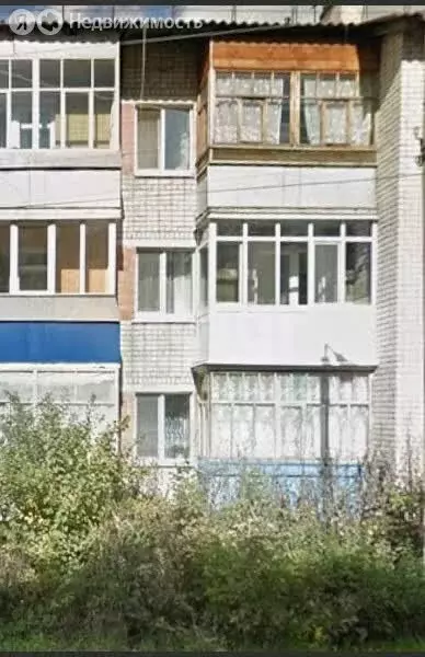 4-комнатная квартира: Трубчевск, улица 3-го Интернационала, 132 (79 м) - Фото 1