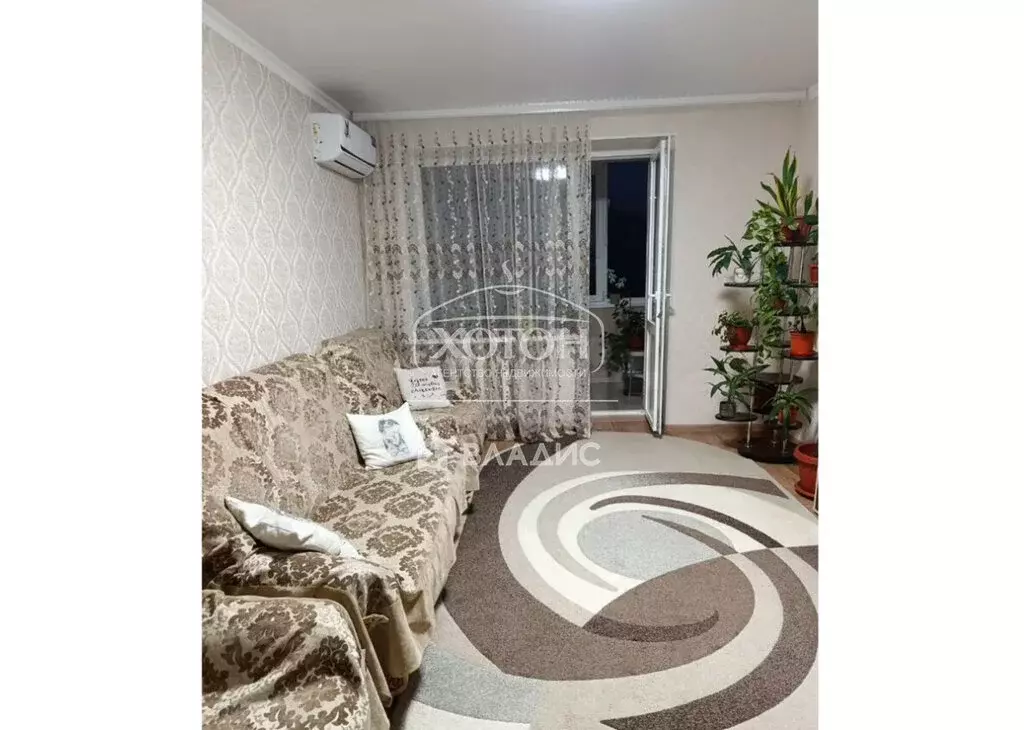 3-комнатная квартира: Элиста, улица 8 Марта, 62 (58 м) - Фото 1