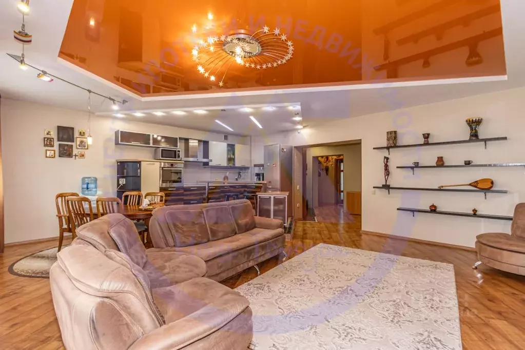 3-к кв. Курганская область, Курган Пролетарская ул., 20к1 (124.0 м) - Фото 2