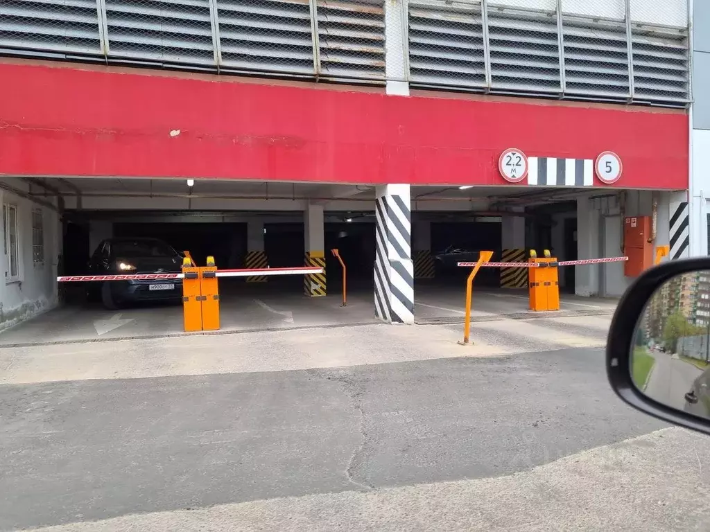 Гараж в Московская область, Одинцово ул. Сколковская, 2 (15 м) - Фото 2