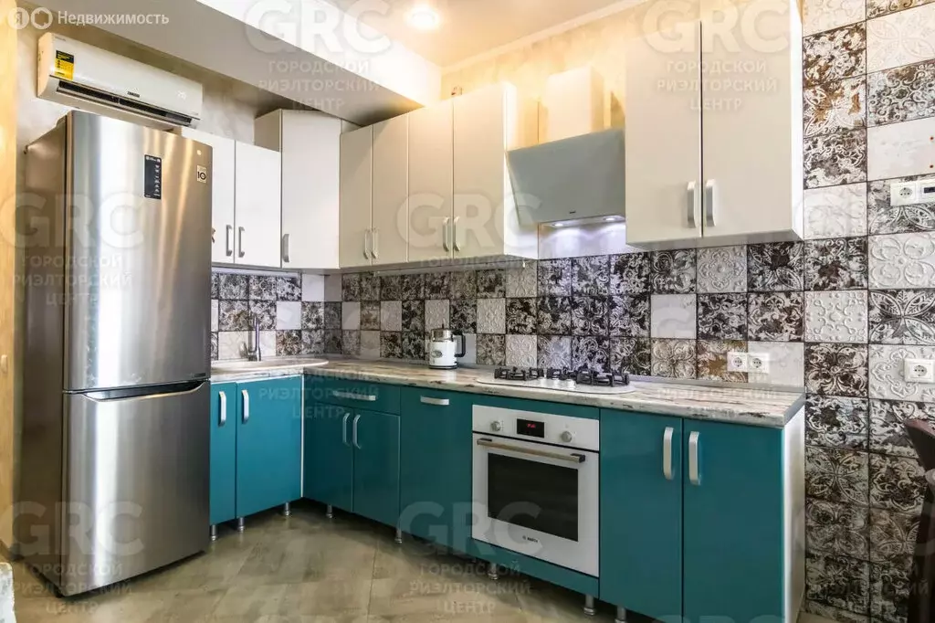 Квартира-студия: Сочи, микрорайон Новый Сочи, Санаторная улица, 49/19А ... - Фото 1