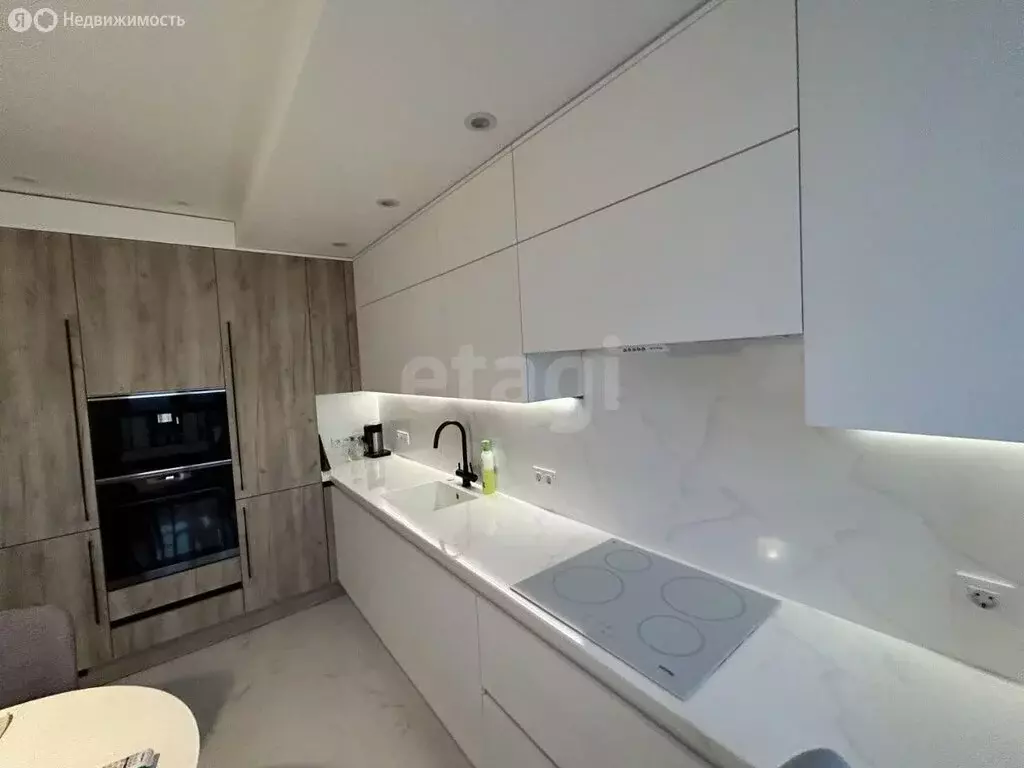 3-комнатная квартира: Нижний Новгород, улица Родионова, 192к4 (79.1 м) - Фото 1