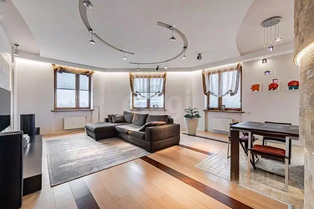 3-к кв. Москва ул. Исаковского, 39К1 (132.0 м) - Фото 1