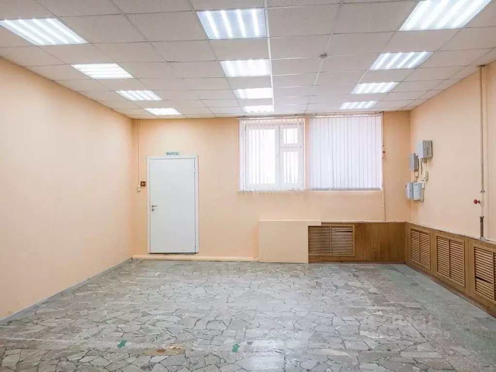 Помещение свободного назначения в Татарстан, Арск ул. Коммуны, 5А (68 ... - Фото 2
