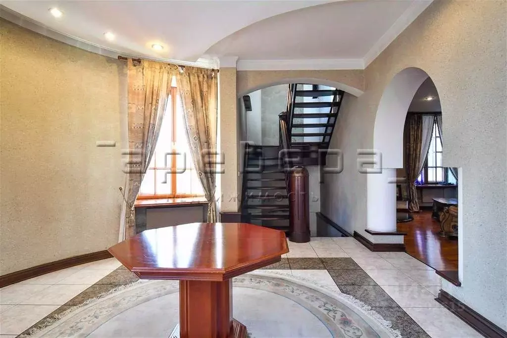 Дом в Красноярский край, Красноярск ул. Становая, 30 (300 м) - Фото 2