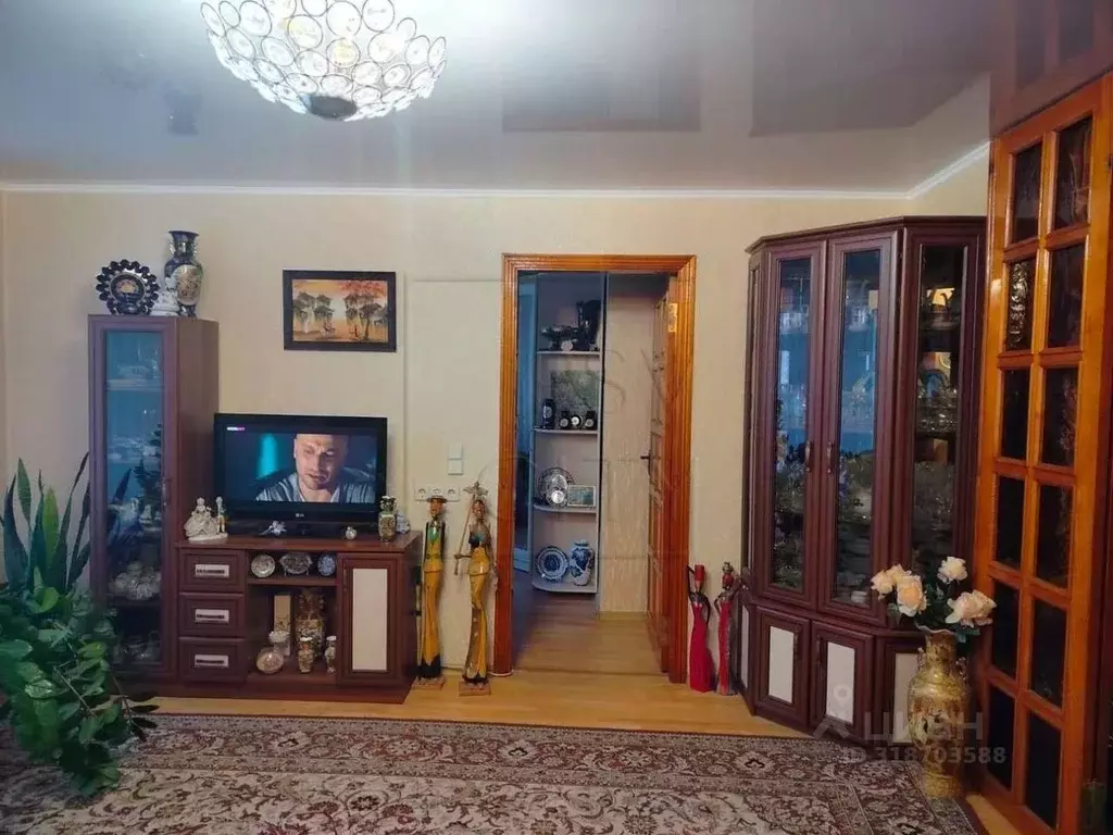 3-к кв. Белгородская область, Белгород Курская ул., 12 (57.0 м) - Фото 0