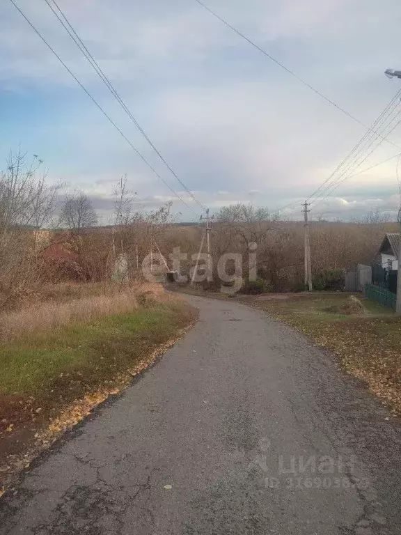 Участок в Белгородская область, Бирюч Красногвардейский район, ул. ... - Фото 0