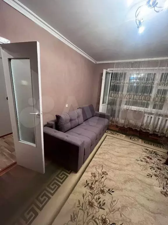 1-к. квартира, 40 м, 2/10 эт. - Фото 1