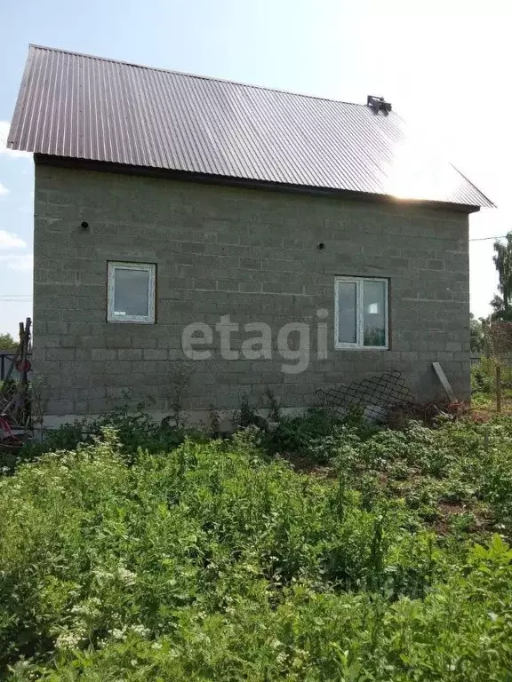 Дом в Башкортостан, Бирский район, Старопетровский сельсовет, с. ... - Фото 2