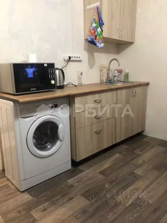 Студия Тюменская область, Тюмень ул. Мельникайте, 115 (17.0 м) - Фото 0