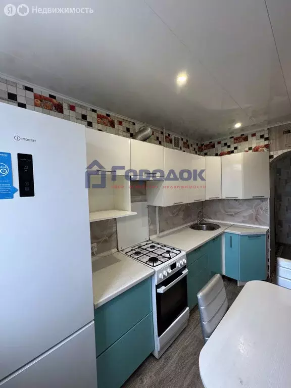 4-комнатная квартира: Каменск-Уральский, 2-я Рабочая улица, 14 (57.9 ... - Фото 0