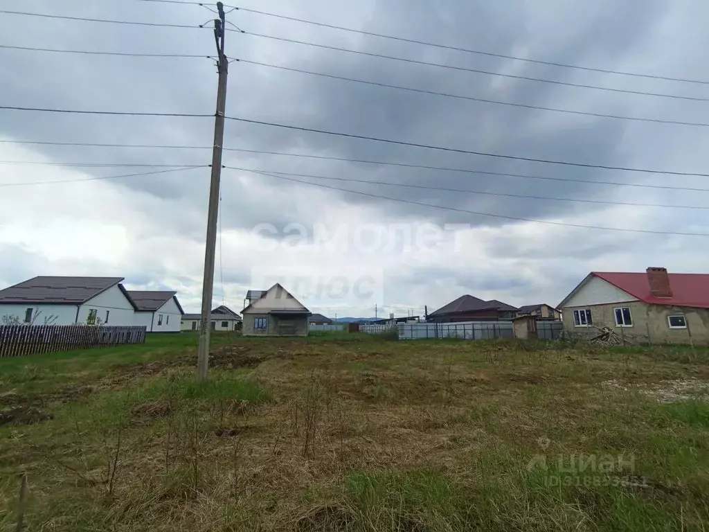 Участок в Краснодарский край, Абинск ул. Спортивная (5.89 сот.) - Фото 0