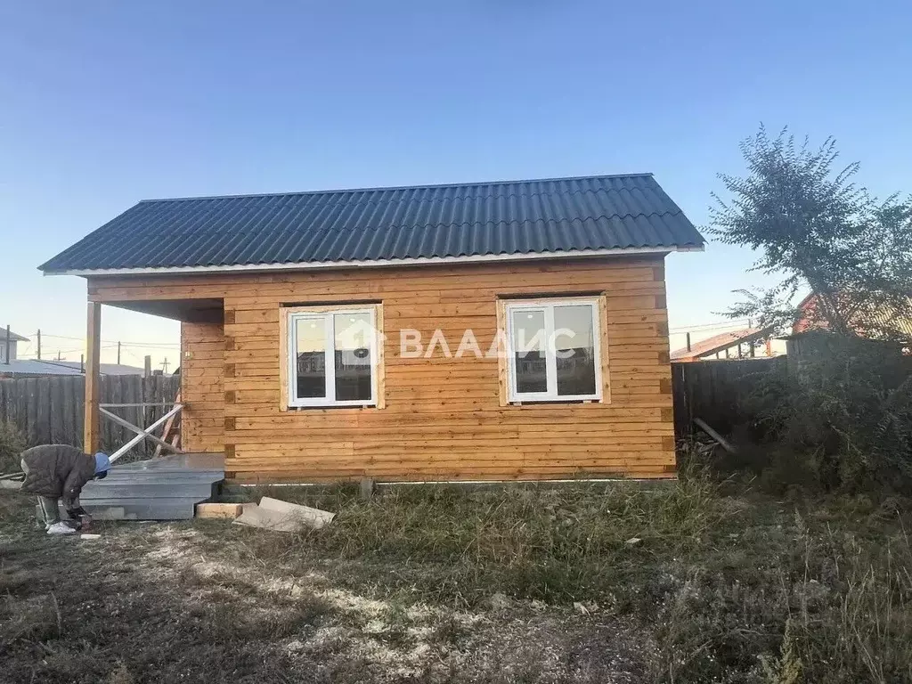 Дом в Бурятия, Иволгинский район, Гурульбинское с/пос, с. Поселье ул. ... - Фото 1