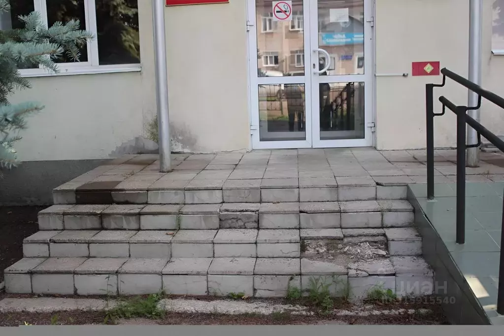 Помещение свободного назначения в Башкортостан, с. Ермекеево ул. ... - Фото 0