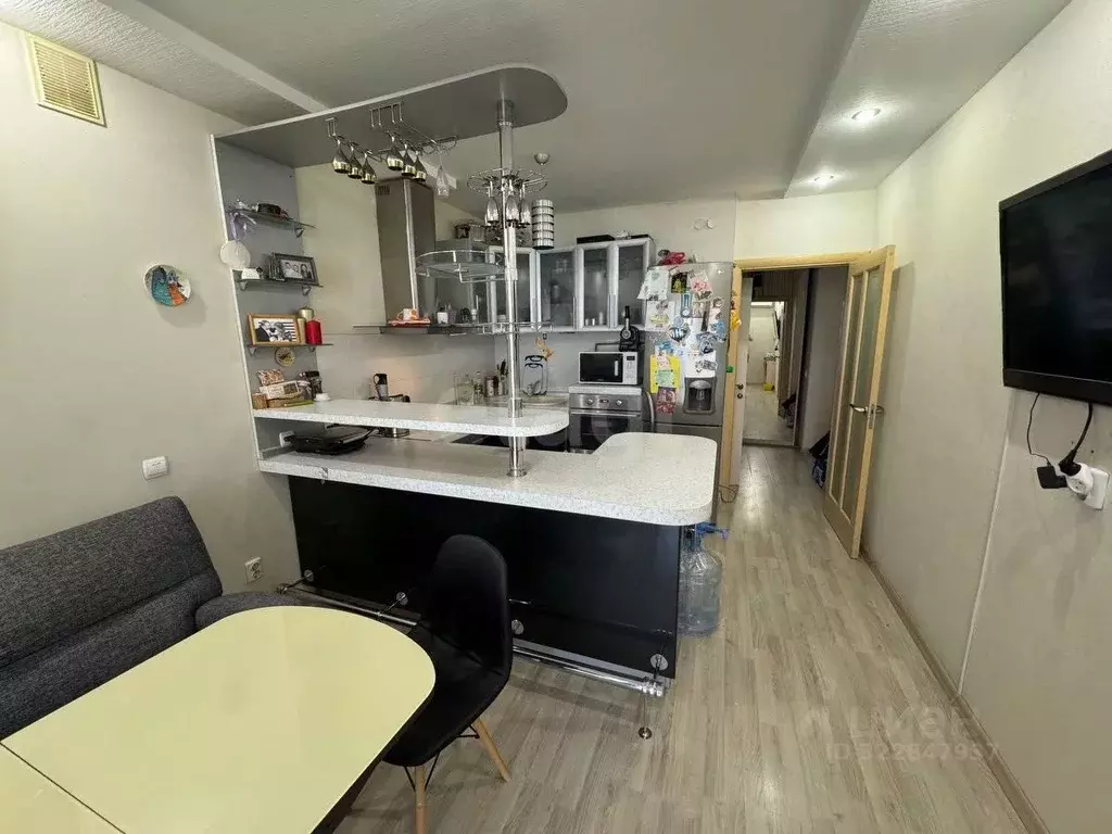 2-к кв. Коми, Сыктывкар ул. Карла Маркса, 111 (76.8 м) - Фото 1