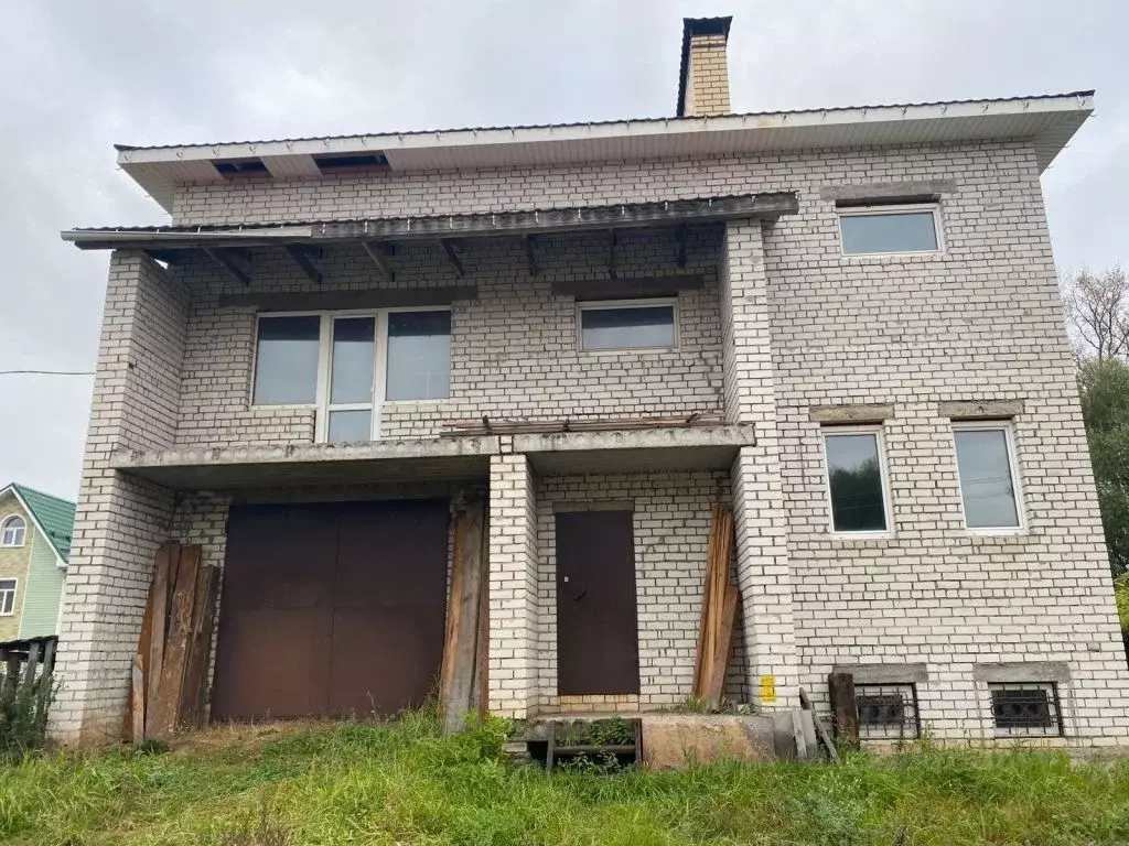 Дом в Тверская область, Тверь Звездная ул. (270 м) - Фото 1