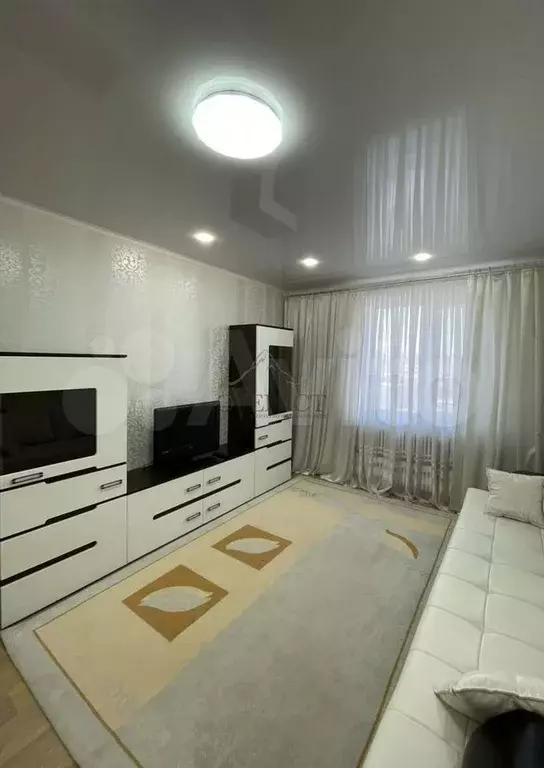 1-к. квартира, 40 м, 8/9 эт. - Фото 0