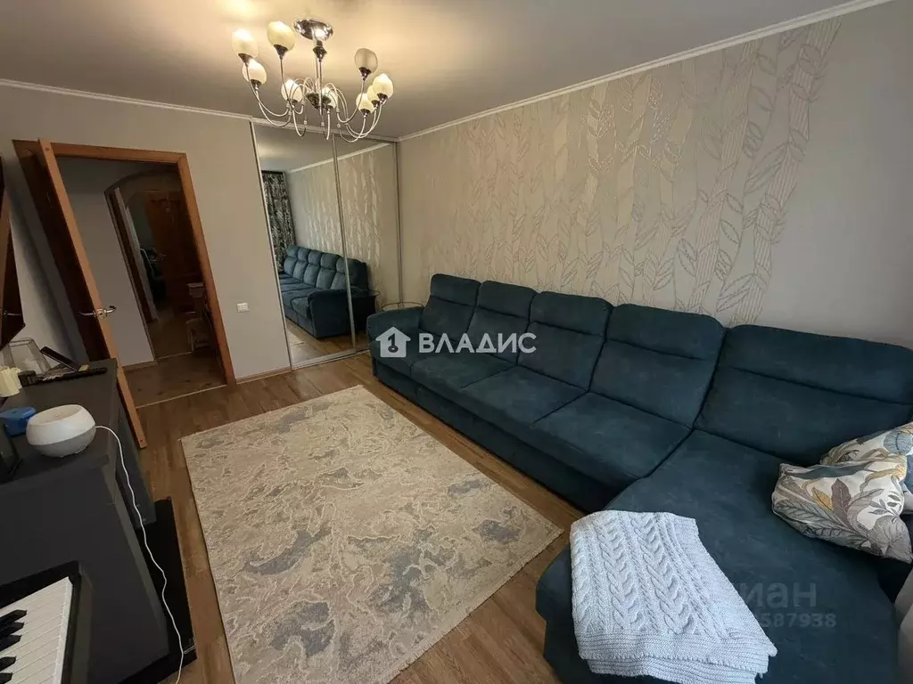 3-к кв. Владимирская область, Гусь-Хрустальный ул. Менделеева, 21 ... - Фото 1