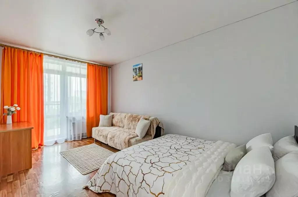 2-к кв. Татарстан, Казань ул. Вишневского, 29/48 (70.0 м) - Фото 1