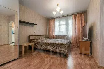 1-к кв. Свердловская область, Екатеринбург ул. Азина, 39 (33.0 м) - Фото 0