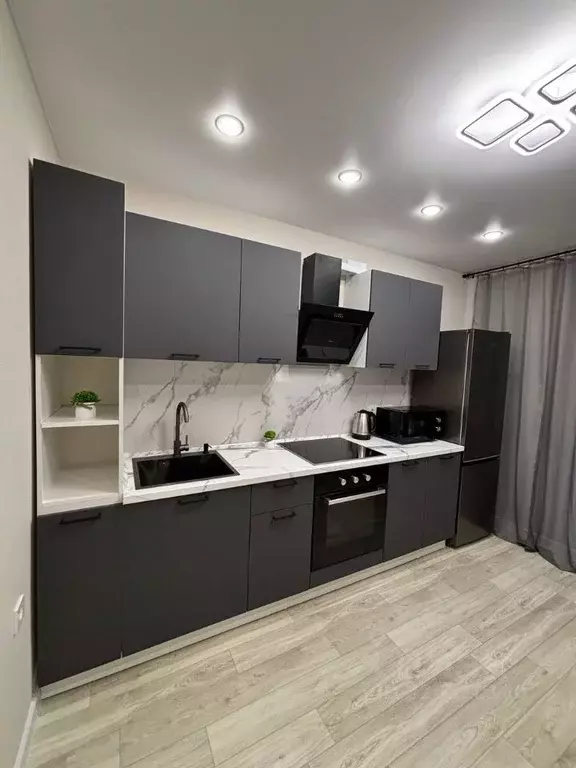 1-к кв. Саратовская область, Энгельс ул. Колотилова, 100 (43.0 м) - Фото 1