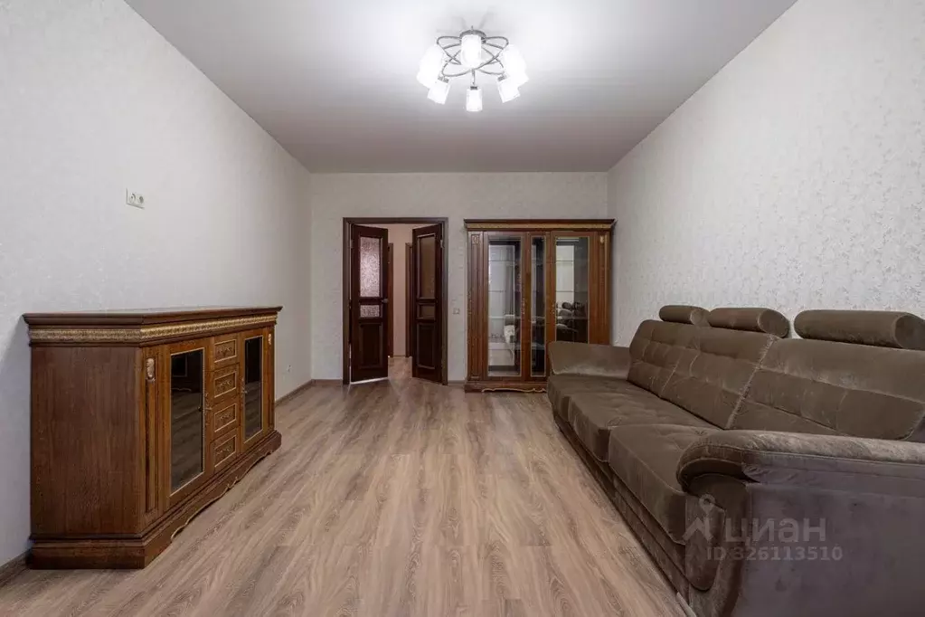 2-к кв. Татарстан, Казань Комсомольская ул., 1 (79.1 м) - Фото 1