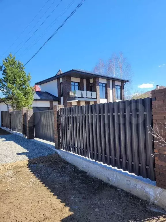 Дом 200 м на участке 10 сот. - Фото 0