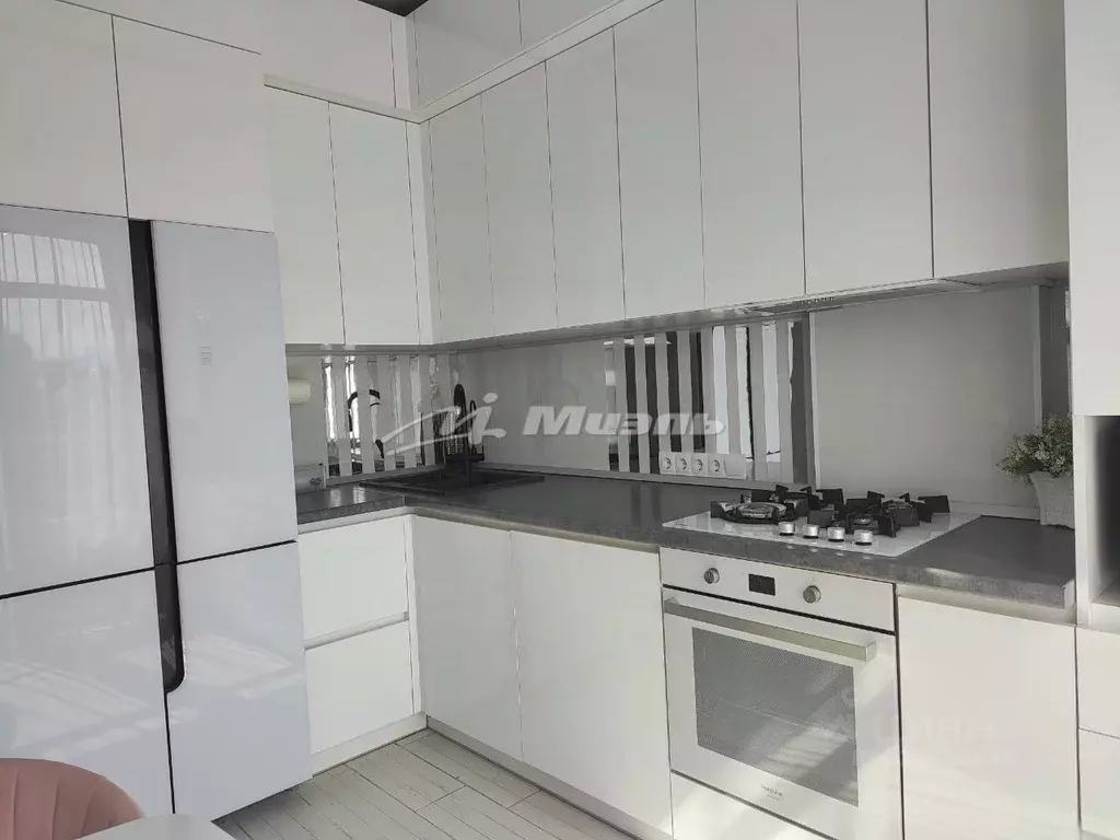 2-к кв. Крым, Симферополь ул. Трубаченко, 14Е (56.8 м) - Фото 2