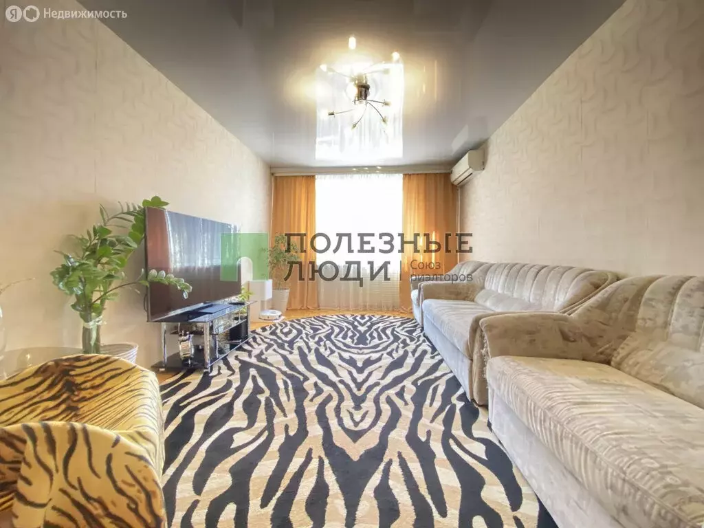 3-комнатная квартира: Ижевск, Пушкинская улица, 157 (66.6 м) - Фото 1