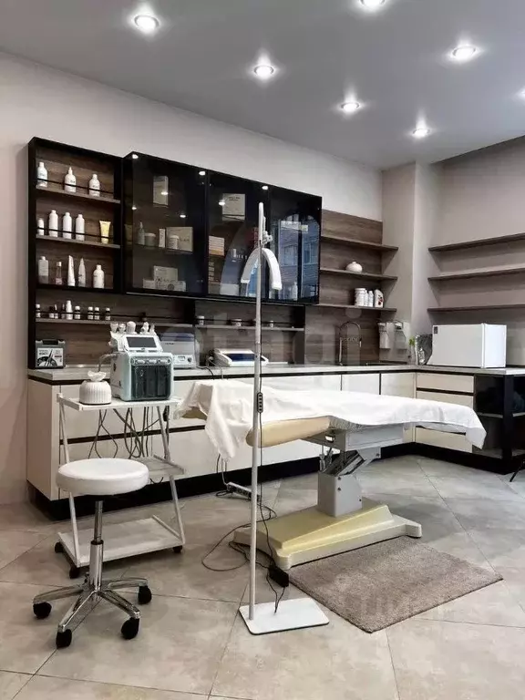 Помещение свободного назначения в Брянская область, Брянск Московский ... - Фото 1