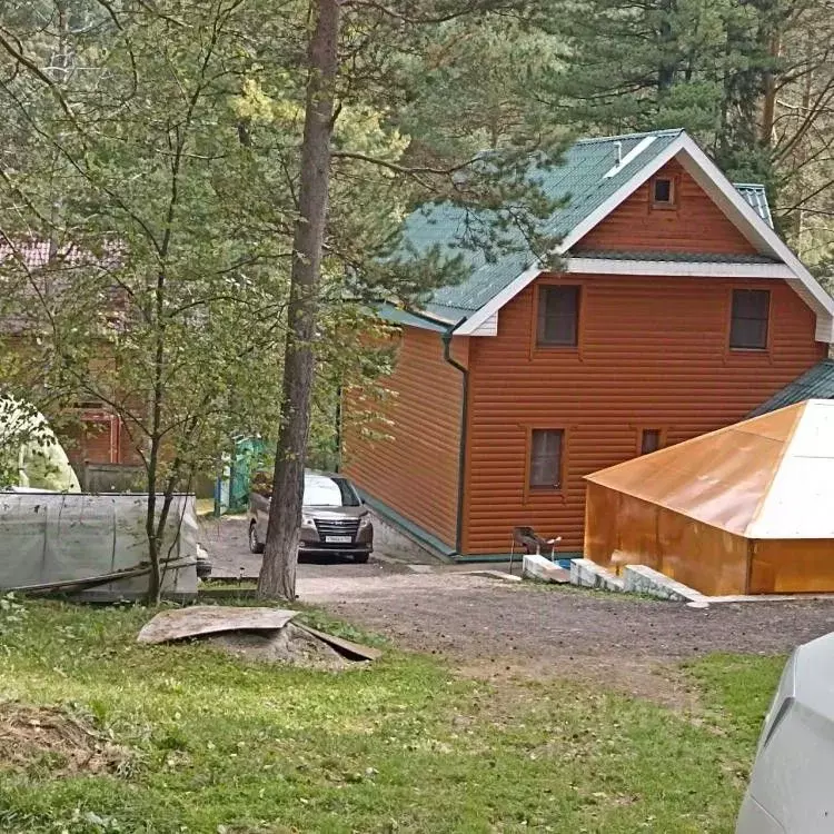 Дом в Иркутская область, Иркутский муниципальный округ, Листвянка рп ... - Фото 2