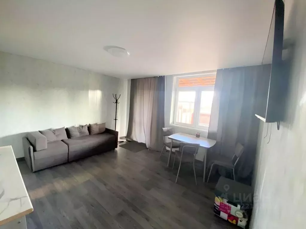 Дом в Красноярский край, Красноярск Норильская ул., 14г (42 м) - Фото 1