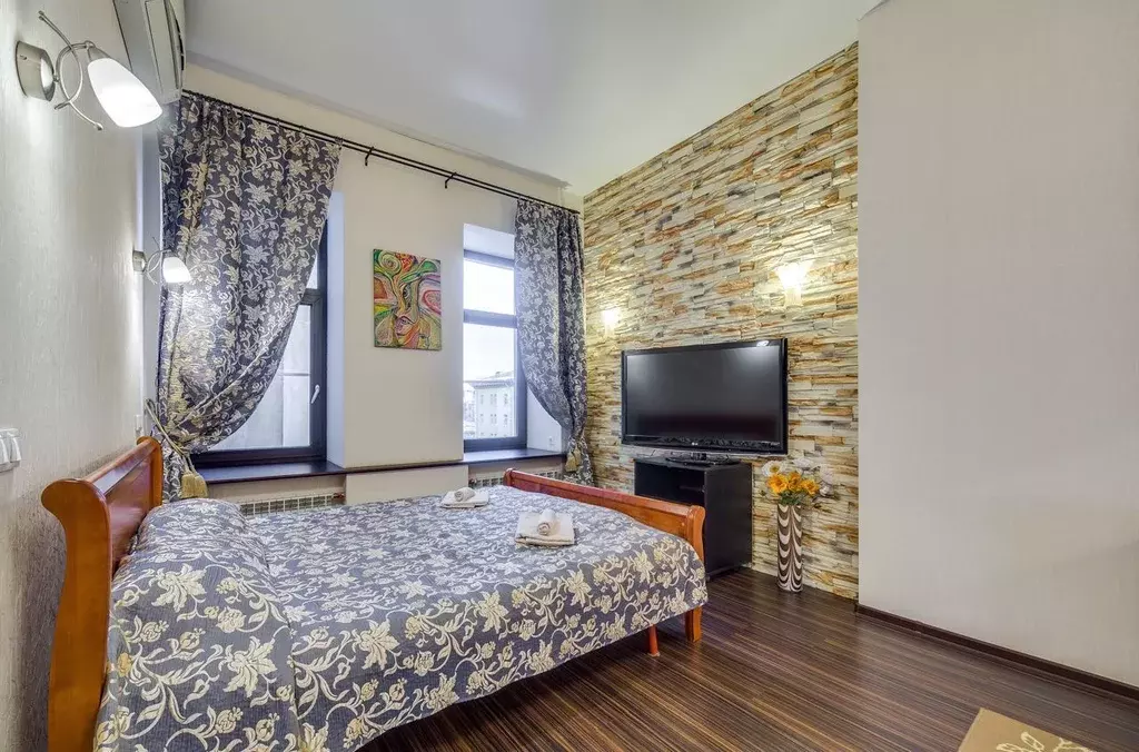 Комната Санкт-Петербург ул. Академика Лебедева, 17/2 - Фото 1